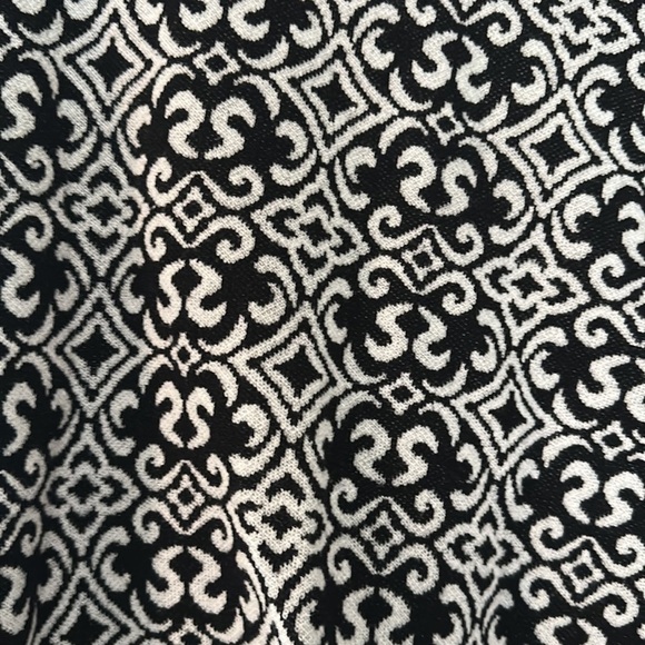 CROFT & Barrow womens sweater; size medium - Picture 2 of 5